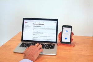 Lees meer over het artikel <strong>7 stappen om als kleine webshop online beter zichtbaar te worden</strong>